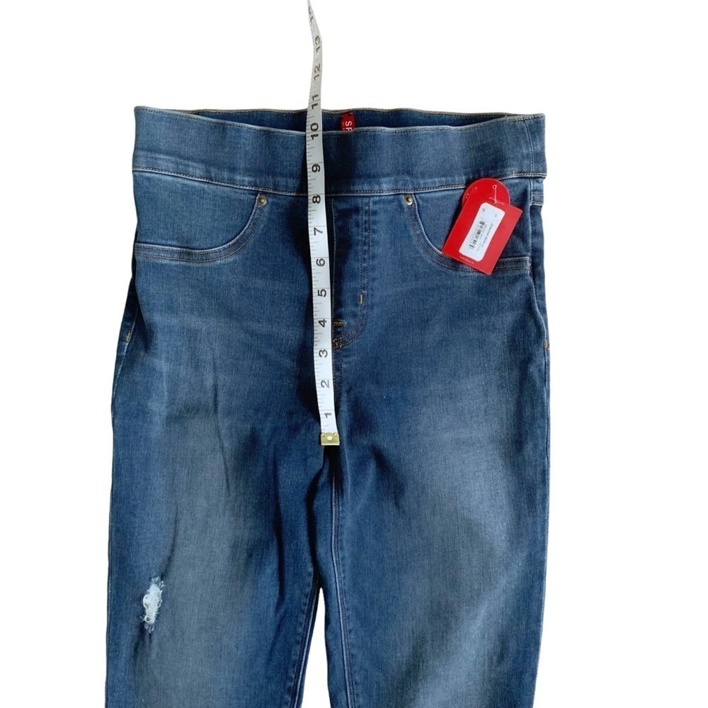 SPANX Distressed Denim Legging! Retail $128. - Picture 6 of 10